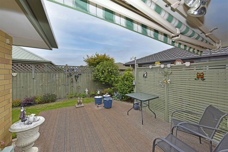 Photo of property in 52 Kintyre Drive, Broomfield, Christchurch, 8042