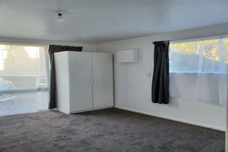 Photo of property in 1 Corlett Street, Johnsonville, Wellington, 6037