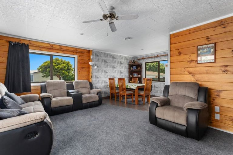 Photo of property in 8 Tawhara Place, Edgecumbe, 3120