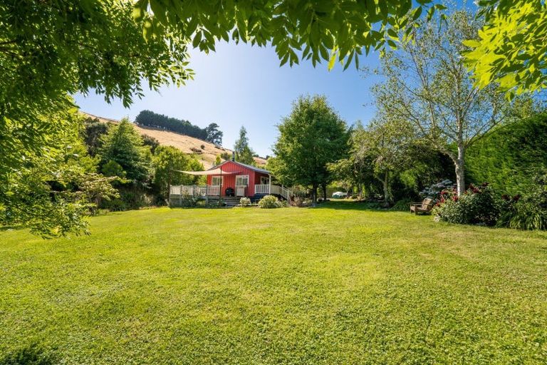 Photo of property in 25 Totara View Road, Wakefield, 7095