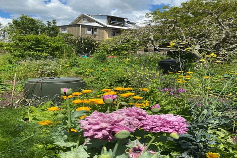 Photo of property in 10/457 Swanson Road, Ranui, Auckland, 0612