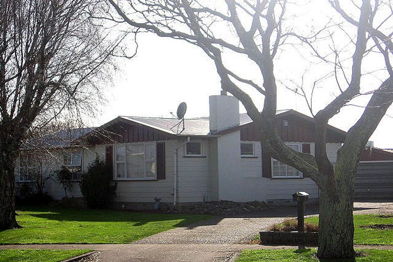 Photo of property in 6 Oban Place, Awapuni, Palmerston North, 4412