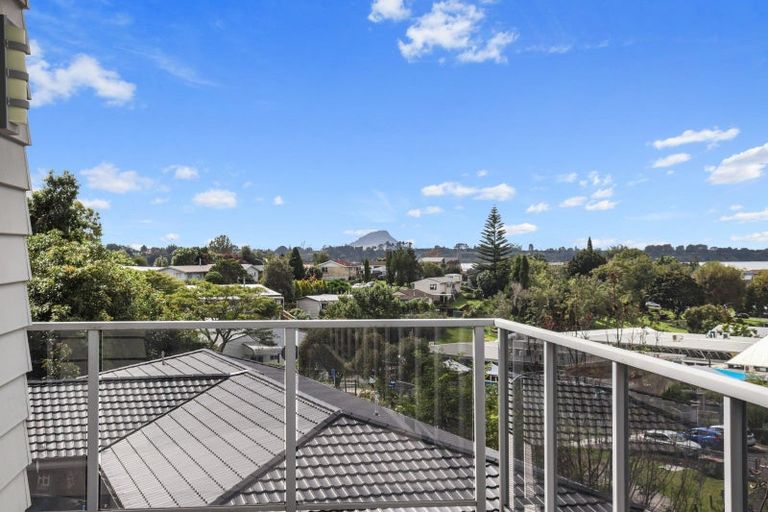 Photo of property in 39 Homestead Place, Welcome Bay, Tauranga, 3112