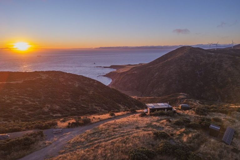 Photo of property in 74 Te Wai Komaru Way, Makara, Wellington, 6972