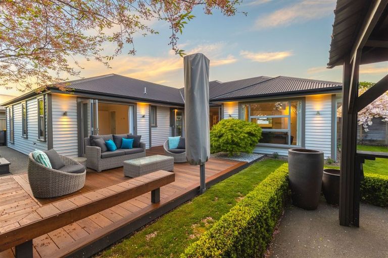 Photo of property in 11 Old Red Barn Road, Halswell, Christchurch, 8025