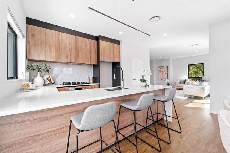 Photo of property in 185a Browns Bay Road, Browns Bay, Auckland, 0630