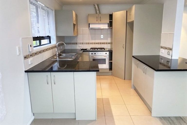 Photo of property in 3 Sexton Place, Manurewa East, Auckland, 2102