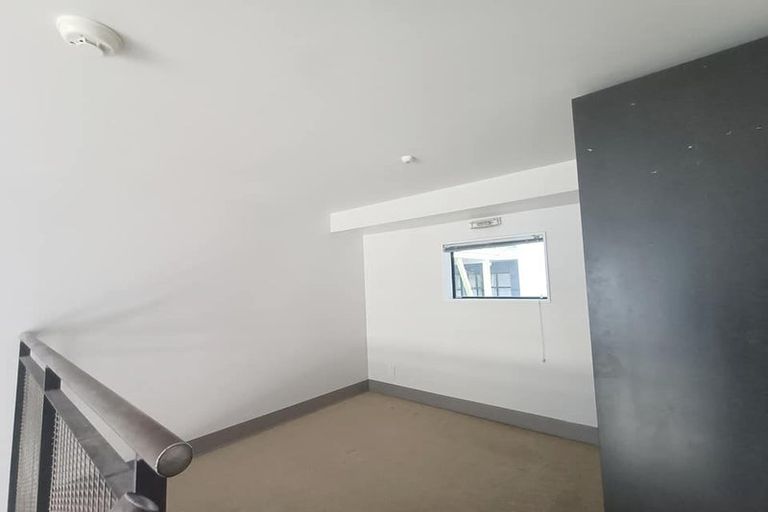 Photo of property in Urbane Apartments, 34/29 Webb Street, Mount Cook, Wellington, 6011