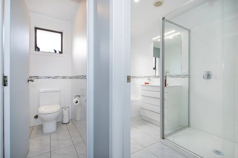 Photo of property in 35 Old Onerahi Road, Onerahi, Whangarei, 0110