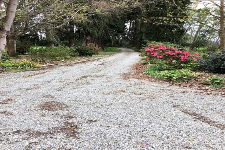 Photo of property in 710 Riverside Road, South Hillend, Winton, 9783