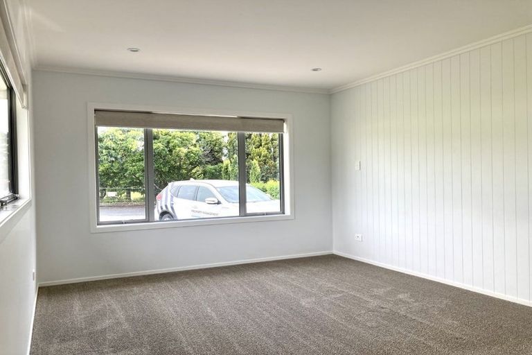 Photo of property in 395 Main Road, Huapai, Kumeu, 0810