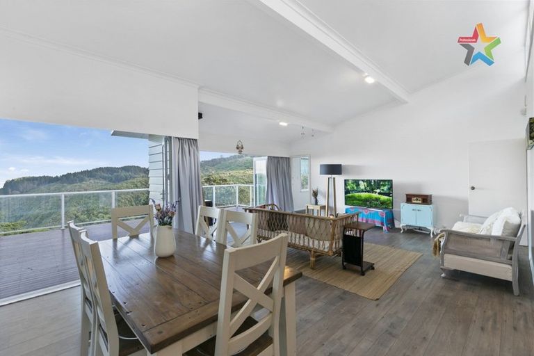Photo of property in 35 Titiro Moana Road, Korokoro, Lower Hutt, 5012