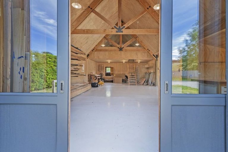 Photo of property in 302 Whitecliffs Road, Whitecliffs, Coalgate, 7673