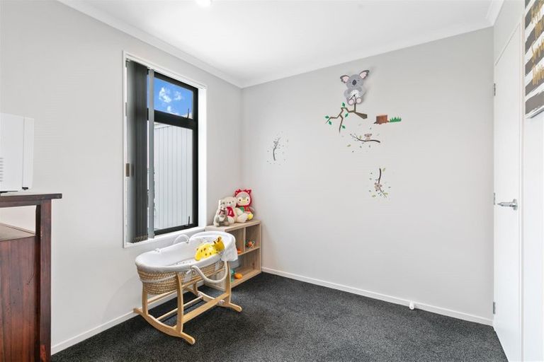 Photo of property in 5 Courage Road, Papakura, 2110