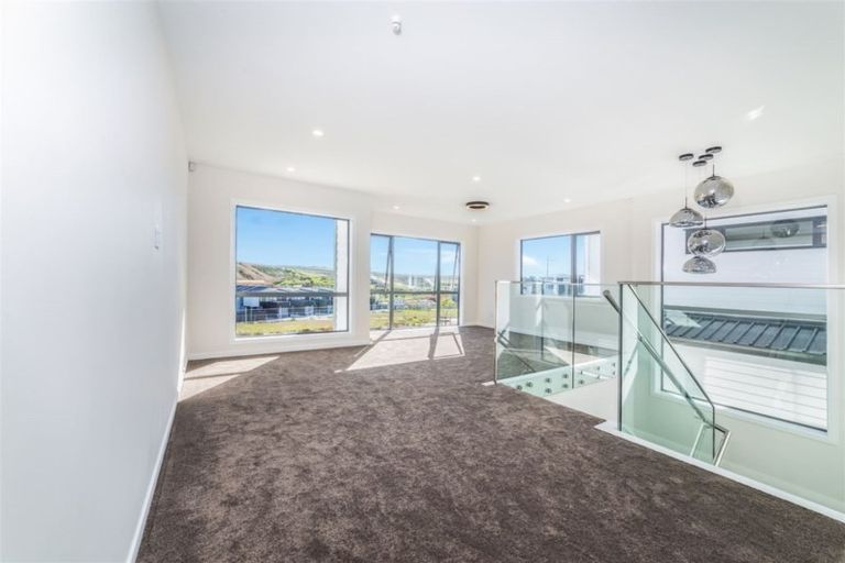 Photo of property in 7 Bight Road, Long Bay, Auckland, 0630