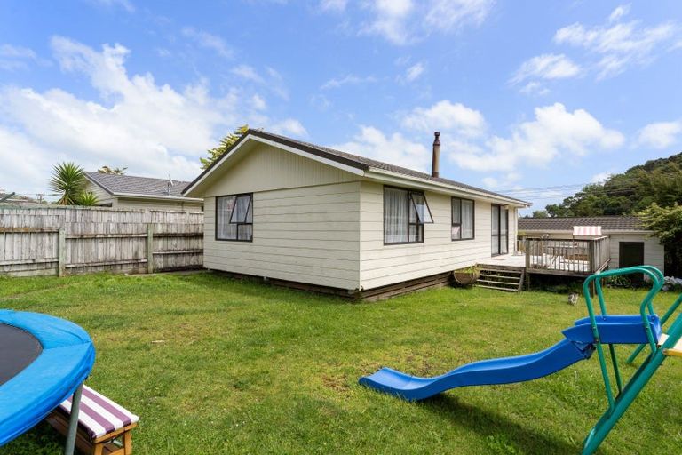 Photo of property in 18 Ruahine Street, Paraparaumu, 5032