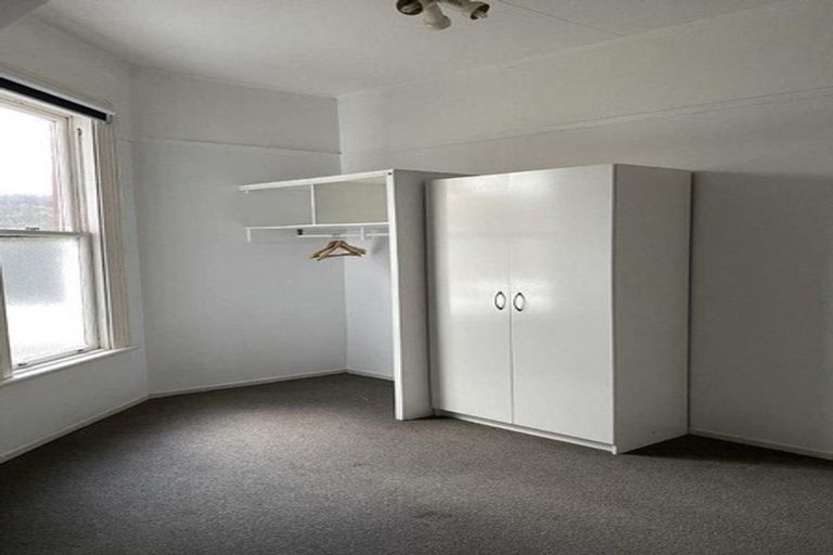 Photo of property in 51 Hawker Street, Mount Victoria, Wellington, 6011