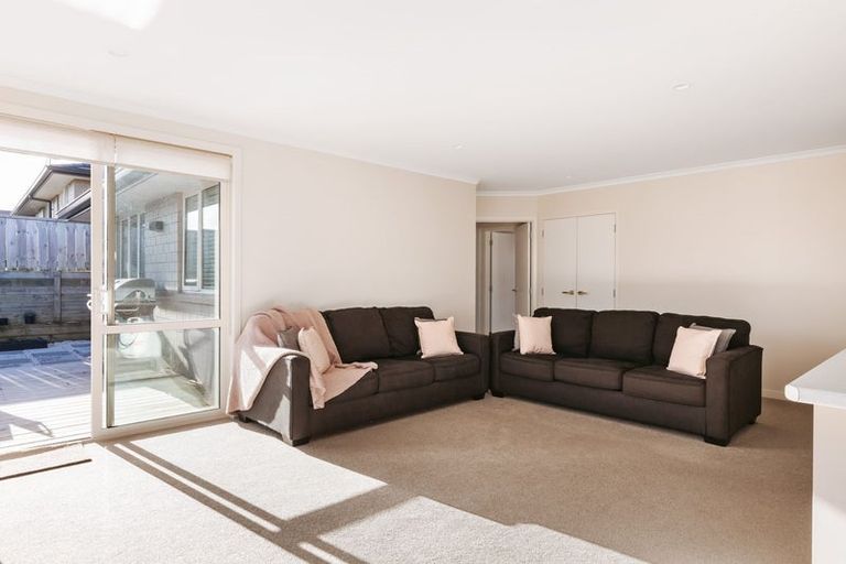 Photo of property in Waterview Estate, 79/4 Greystone Place, Omokoroa, 3114