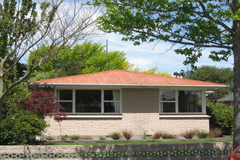 Photo of property in 64 Wingate Street, Redwood, Christchurch, 8051