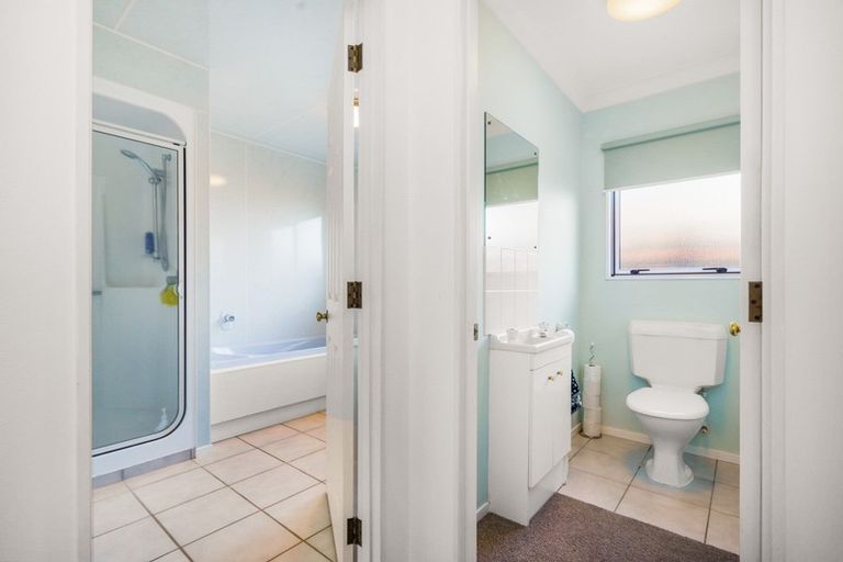 Photo of property in 10 Pohutukawa Place, Maunu, Whangarei, 0110