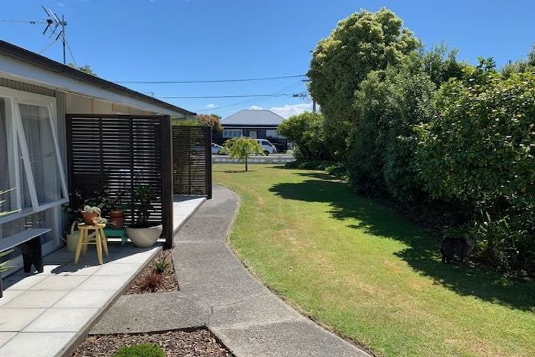 Photo of property in 594 Barbadoes Street, Edgeware, Christchurch, 8013