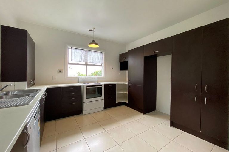 Photo of property in 14 Nottingham Street, Karori, Wellington, 6012