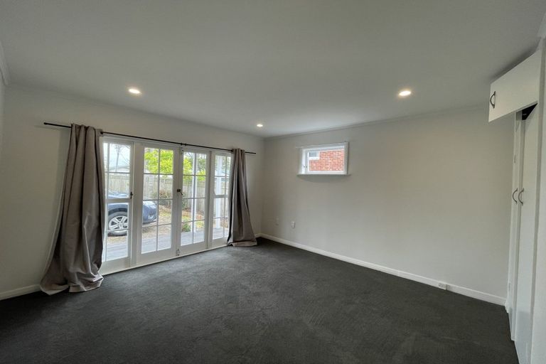 Photo of property in 57 Lynwood Road, New Lynn, Auckland, 0600