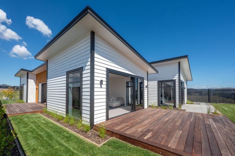 Photo of property in 6 Uta Lane, Wharewaka, Taupo, 3330