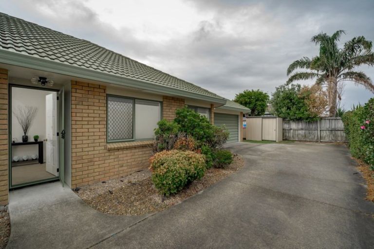 Photo of property in 111 Blake Boulevard, Papamoa Beach, Papamoa, 3118
