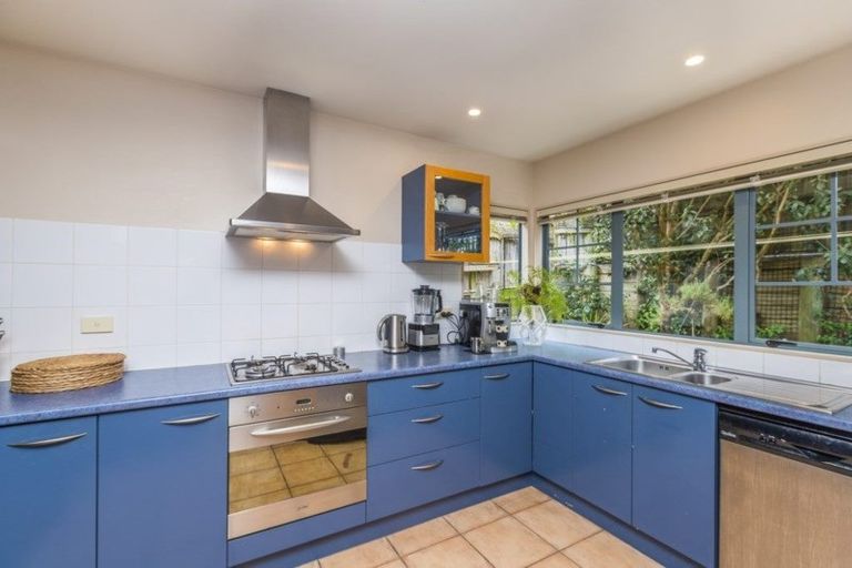 Photo of property in 13h Eban Avenue, Hillcrest, Auckland, 0627