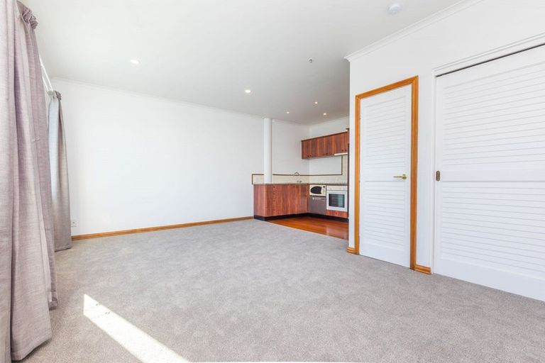 Photo of property in Shed 20 Princes Wharf Apartments, 49/139 Quay Street, Auckland Central, Auckland, 1010