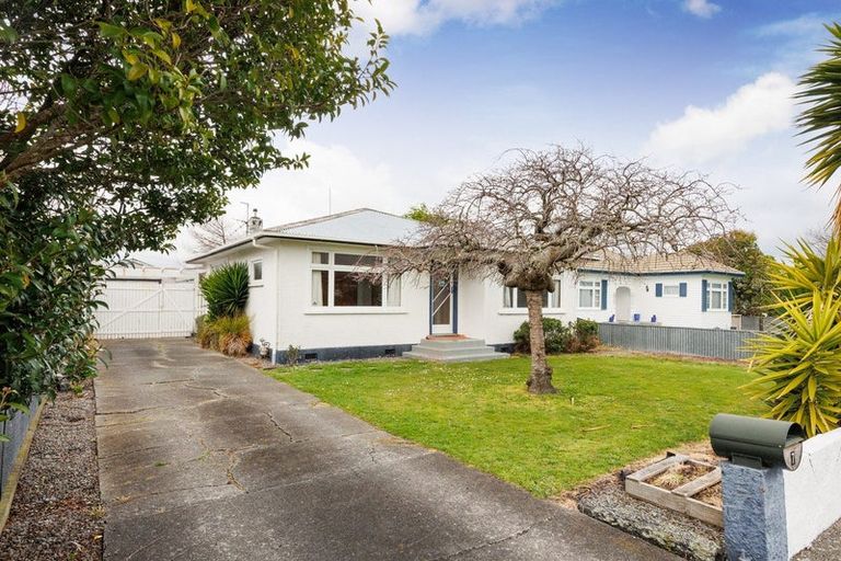 Photo of property in 7 Hobson Place, Takaro, Palmerston North, 4412