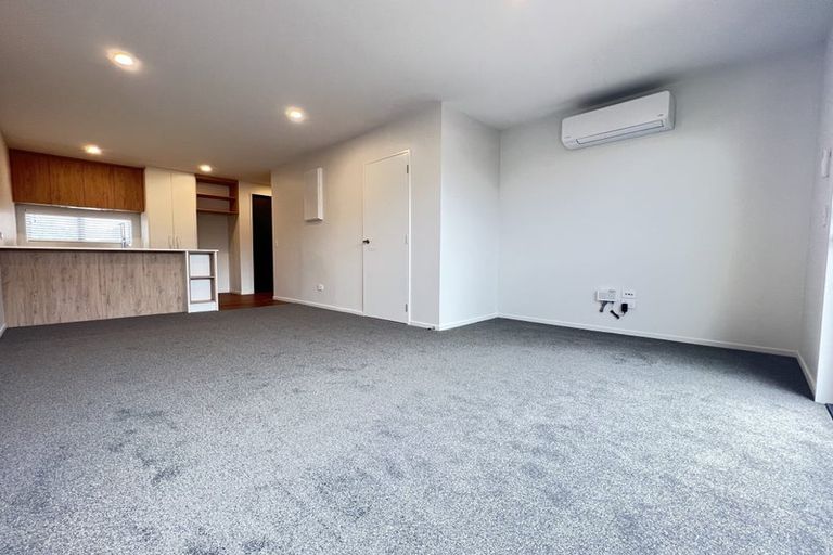 Photo of property in 2/10 Tonga Place, Riccarton, Christchurch, 8041