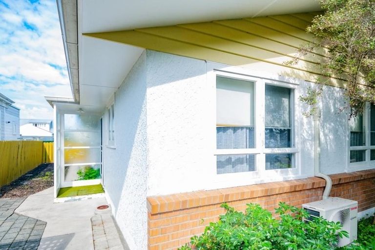 Photo of property in 6 Central Street, Whataupoko, Gisborne, 4010