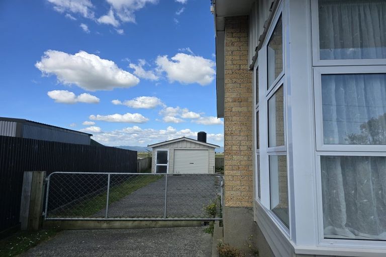 Photo of property in 100 Pipiroa Road, Ngatea, 3503