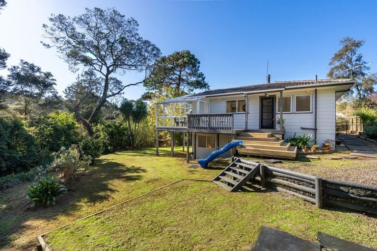 Photo of property in 7 Hotspur Place, Bayview, Auckland, 0629