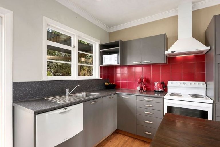 Photo of property in 1078 Fergusson Drive, Clouston Park, Upper Hutt, 5018