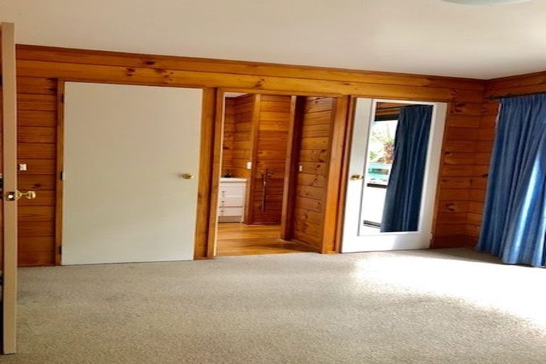Photo of property in 25 Emlyn Place, Torbay, Auckland, 0630