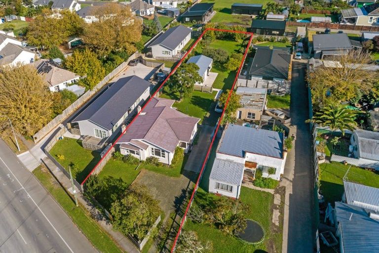 Photo of property in 14 De Lautour Road, Kaiti, Gisborne, 4010