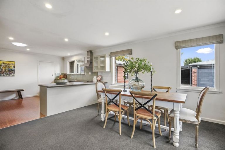 Photo of property in 9 Oakfield Street, Burnside, Christchurch, 8053