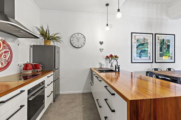 Photo of property in Tennyson Apartments, 13/25 Tennyson Street, Te Aro, Wellington, 6011