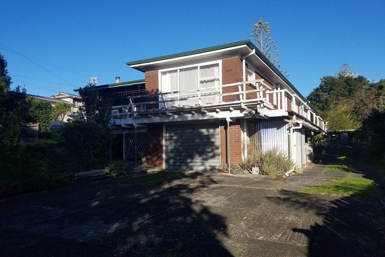 Photo of property in 24 Newhaven Terrace, Mairangi Bay, Auckland, 0630