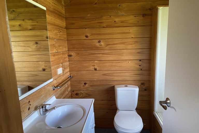 Photo of property in 10 Bycroft Road, Karaka, Papakura, 2578