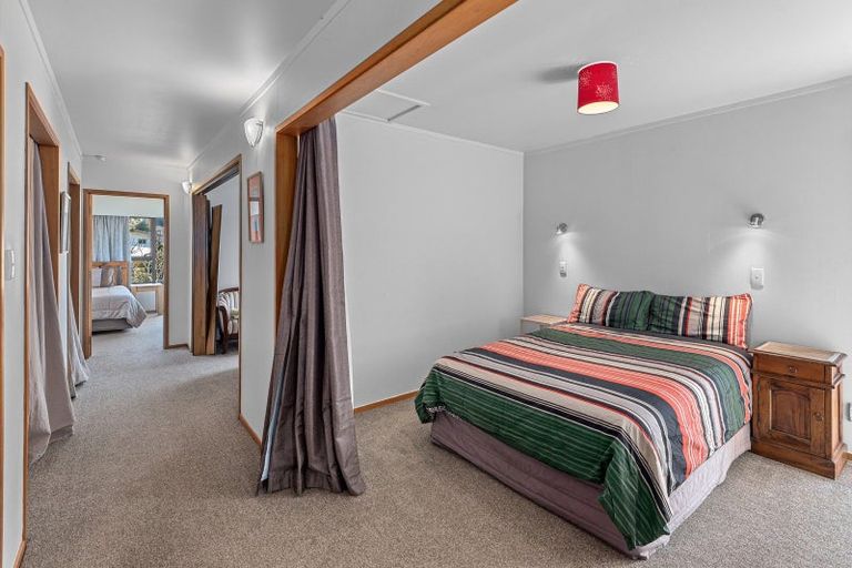 Photo of property in 36 Te Maika Road, Ngunguru, Whangarei, 0173