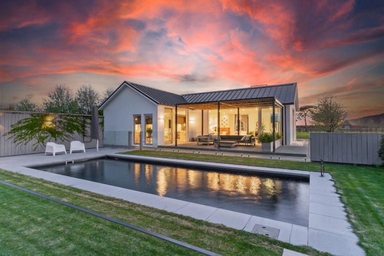 Photo of property in Dublin Street, Martinborough, 5711