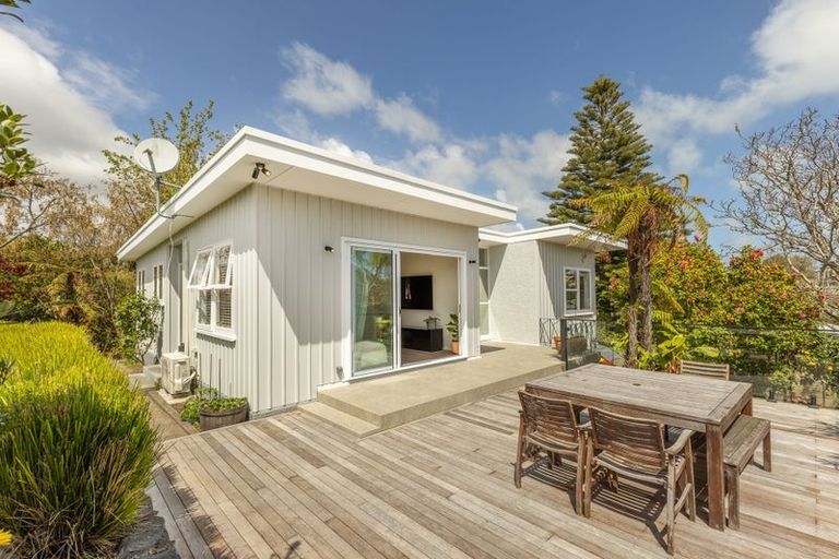 Photo of property in 63 Aorangi Road, Paraparaumu, 5032