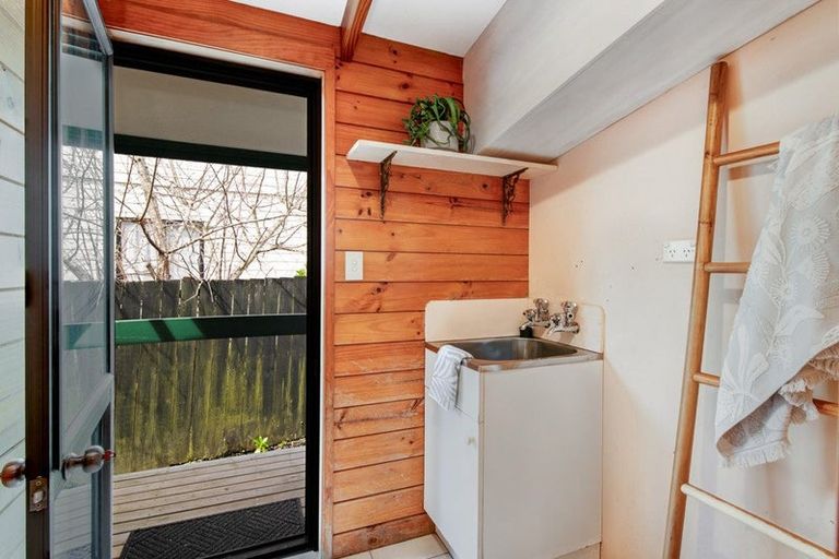 Photo of property in 22 Randal Place, Bayview, Auckland, 0629