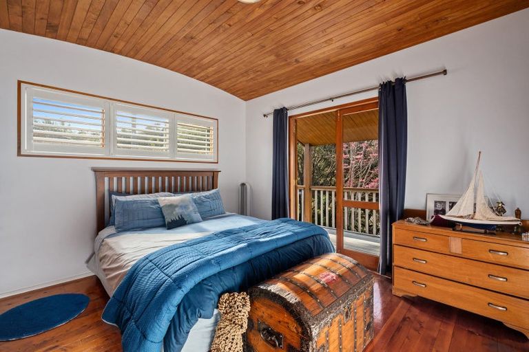 Photo of property in 417 Leigh Road, Whangateau, 0985