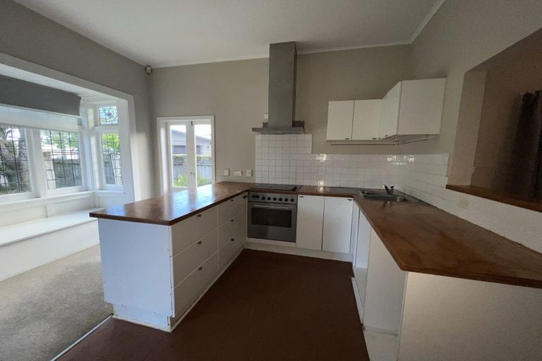 Photo of property in 1/73 Rosedale Road, Pinehill, Auckland, 0632