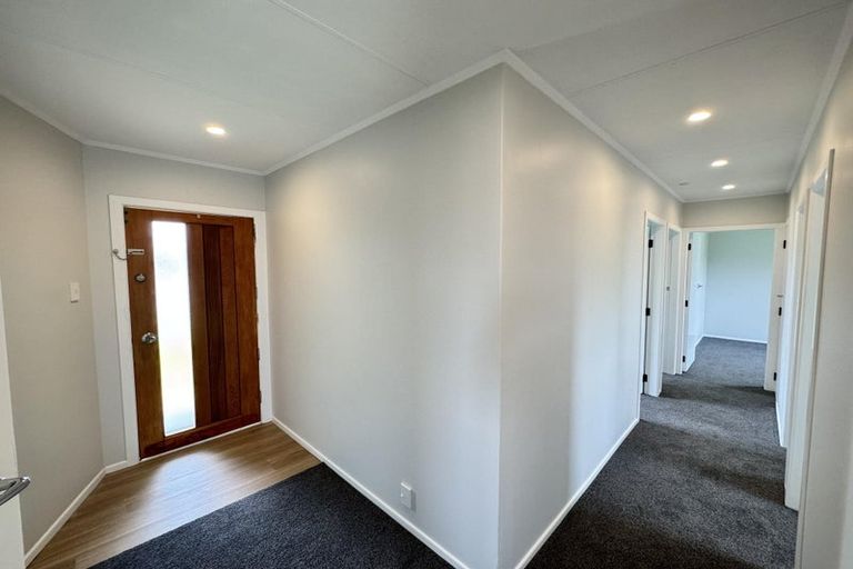 Photo of property in 8 John F Kennedy Drive, Milson, Palmerston North, 4414